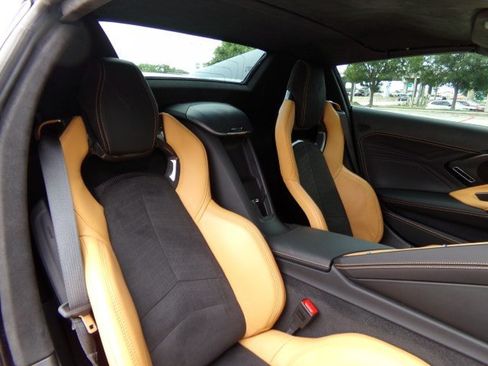 Used 2024 Chevrolet Corvette Z06 w/ Stealth Interior Trim Package RWD image 30