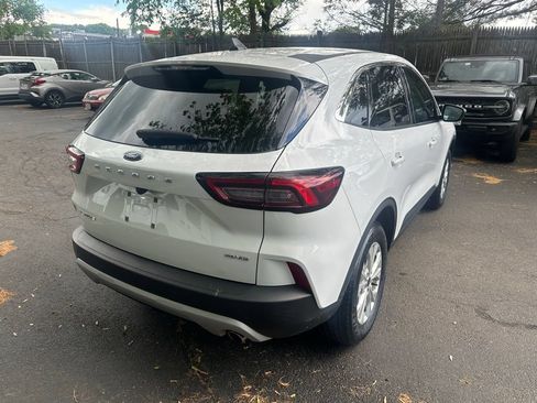 Used 2024 Ford Escape Active AWD/4WD image 5