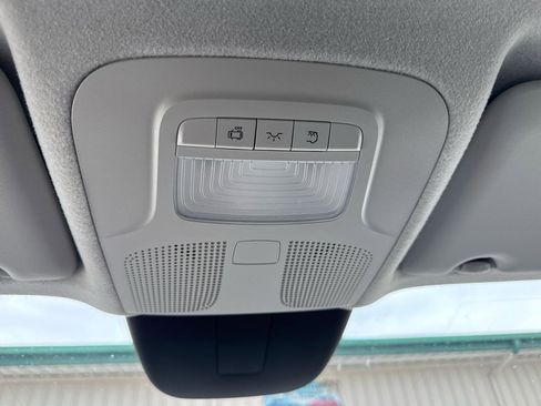 Used 2023 Mercedes-Benz Metris image 34