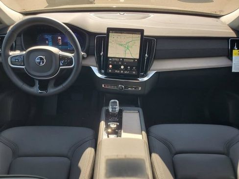 Certified 2026 Volvo XC90 B6 Plus w/ Protection Package Premier AWD/4WD image 28
