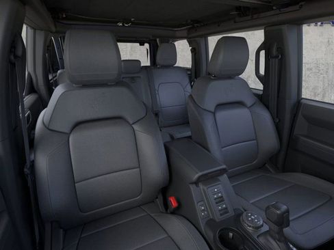 New 2025 Ford Bronco Outer Banks w/ Sasquatch Package image 10