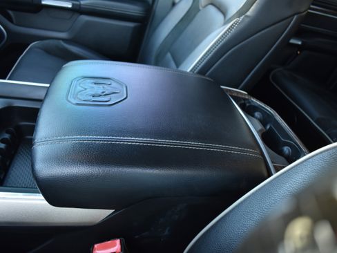 Used 2020 RAM 1500 Laramie image 25
