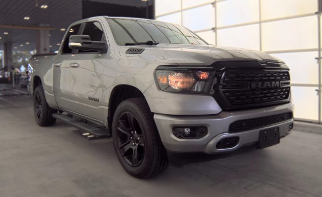 Used 2022 RAM 1500 4x4 Quad Cab image 2