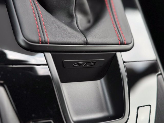 Certified 2022 Porsche 911 GT3 RWD image 32