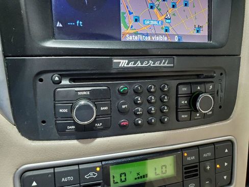 Used 2011 Maserati GranTurismo Convertible image 29