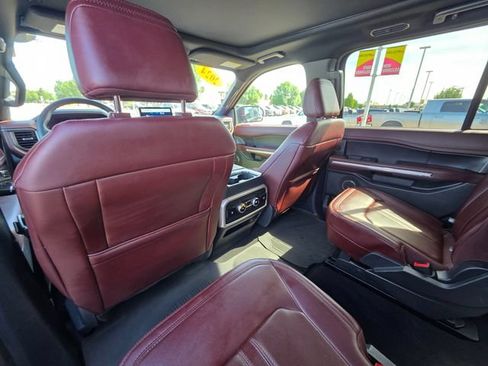 Used 2024 Ford Expedition Limited AWD/4WD image 13
