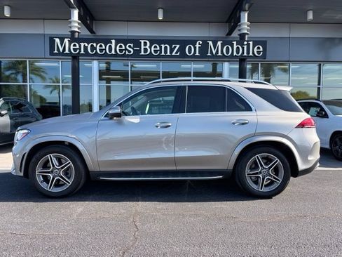 Used 2021 Mercedes-Benz GLE 450 4MATIC image 1