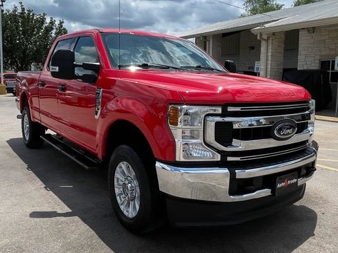 Used 2021 Ford F250 XLT AWD/4WD image 2