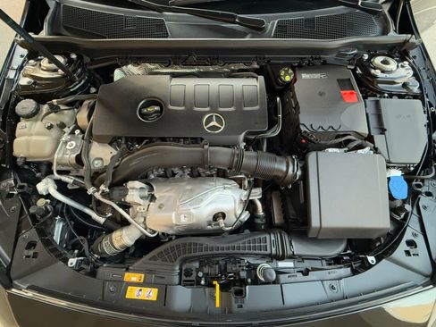 Used 2023 Mercedes-Benz CLA 250 image 32