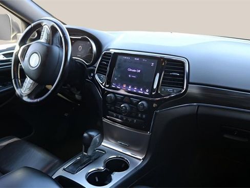 Used 2019 Jeep Grand Cherokee Limited image 18