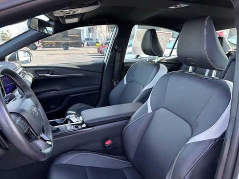 Certified 2025 Toyota Camry SE image 11