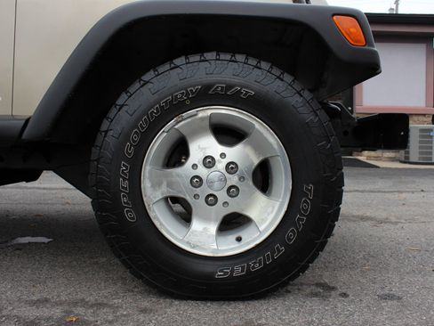 Used 2004 Jeep Wrangler SE w/ Ecco Tire & Wheel Group image 30