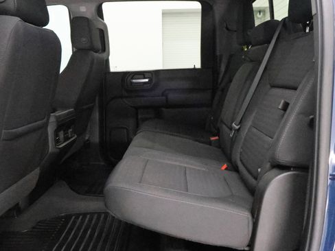 Used 2022 Chevrolet Silverado 2500 LT w/ Convenience Package AWD/4WD image 9