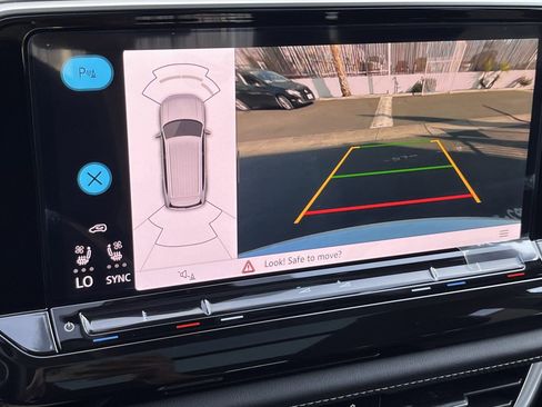 New 2026 Volkswagen Atlas SE image 18