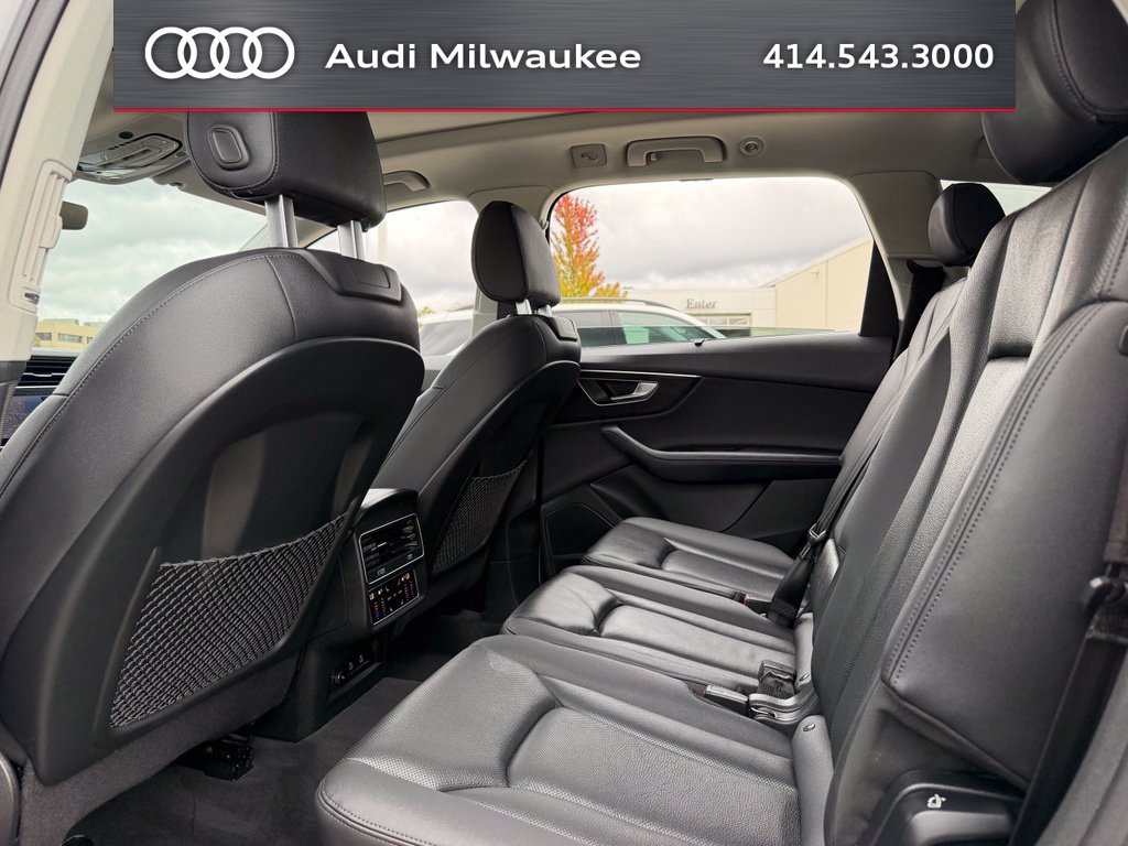 Used 2023 Audi Q7 3.0T Premium Plus AWD/4WD image 38