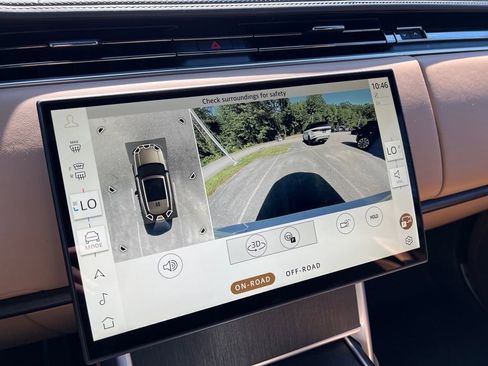 New 2025 Land Rover Range Rover SE image 23