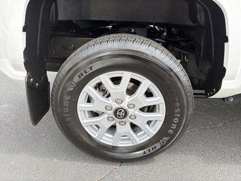 Used 2025 Toyota Tacoma SR5 RWD image 17