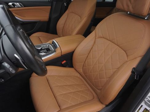 Used 2024 BMW X7 xDrive40i w/ M Sport Package image 20