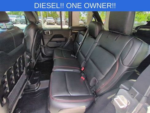 Used 2021 Jeep Wrangler Unlimited Rubicon AWD/4WD image 28