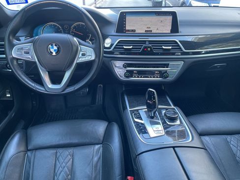 Used 2019 BMW 750i xDrive w/ Executive Package image 13