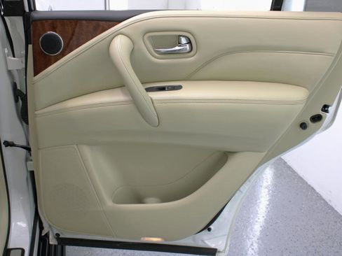 Used 2019 INFINITI QX80 Luxe w/ All-Season Package image 49