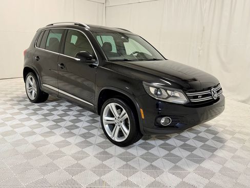 Used 2014 Volkswagen Tiguan S image 23