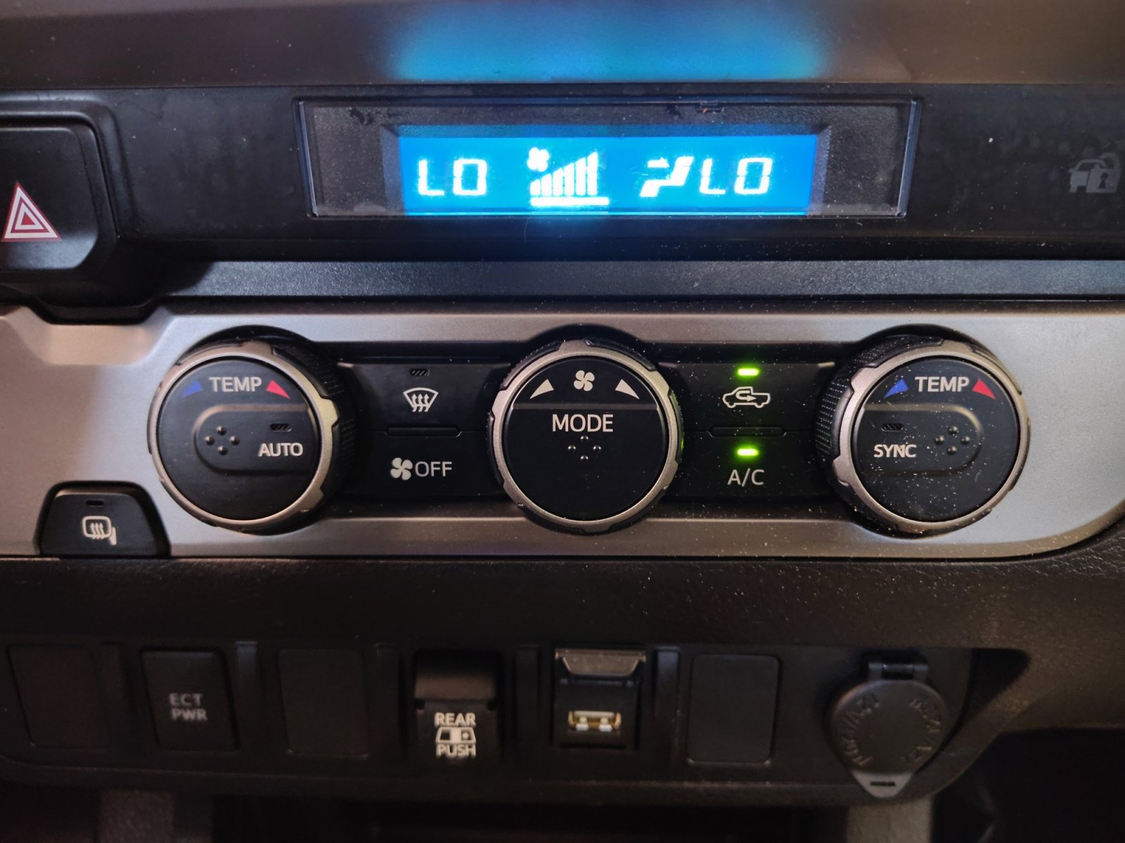 Used 2023 Toyota Tacoma SR5 RWD image 19
