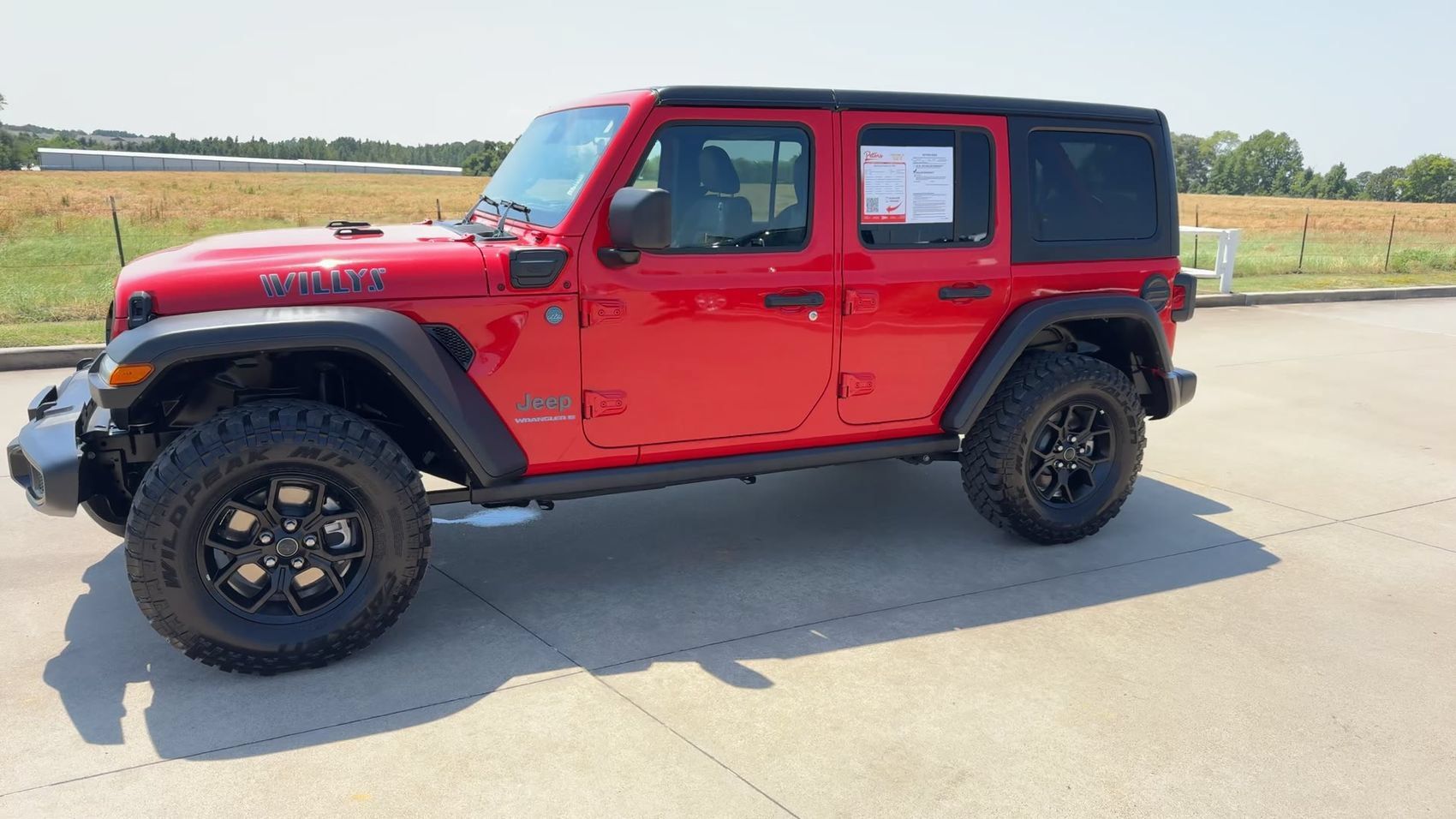 Used 2025 Jeep Wrangler Unlimited Sport S 4xe AWD/4WD image 4