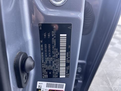 Used 2022 Toyota Highlander Platinum image 11