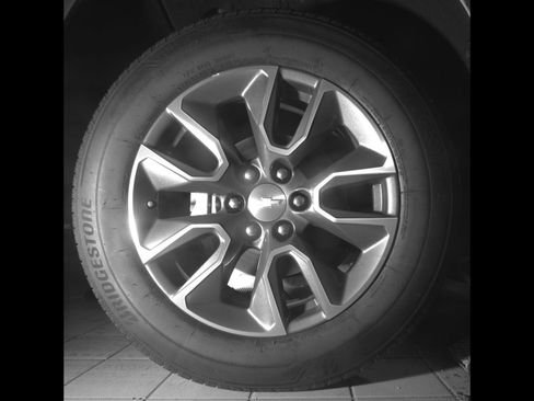 Used 2023 Chevrolet Suburban LS RWD image 26