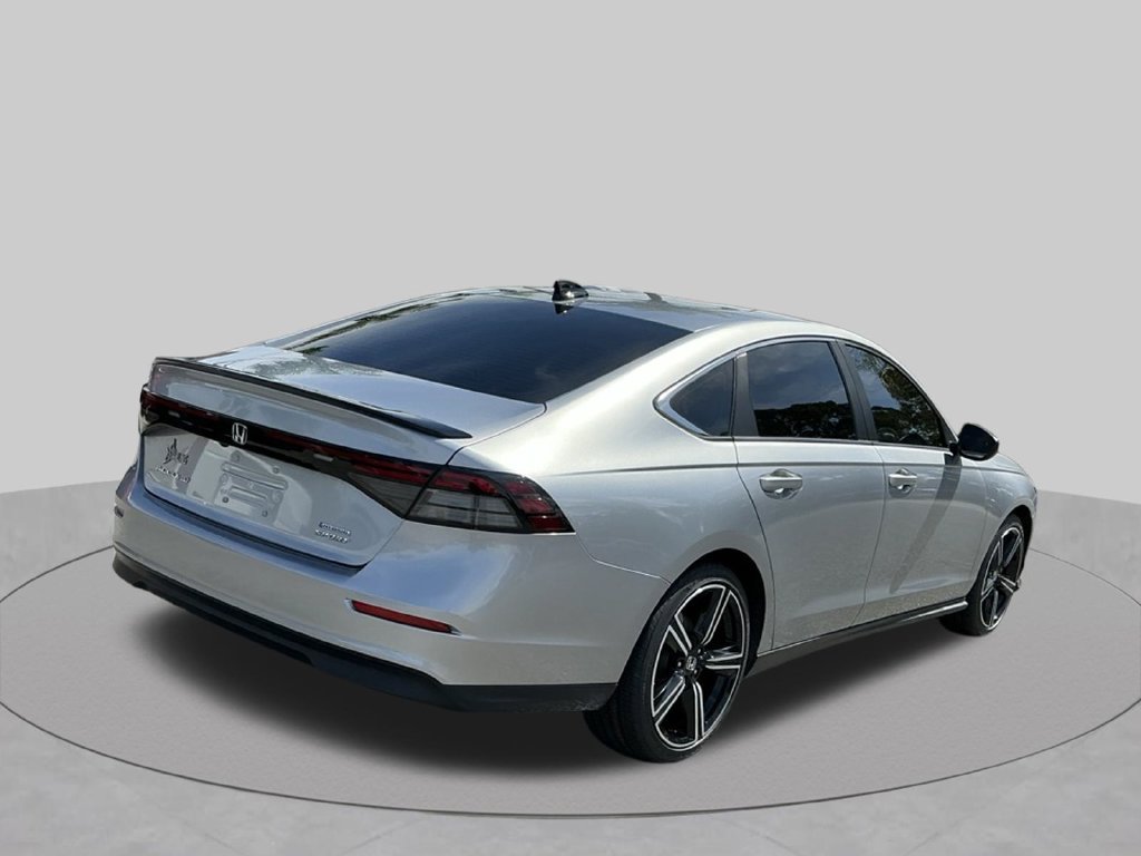 Used 2024 Honda Accord Sport image 11