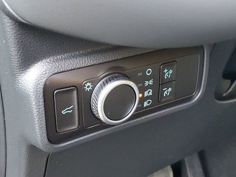 New 2026 Ford Explorer Active image 10