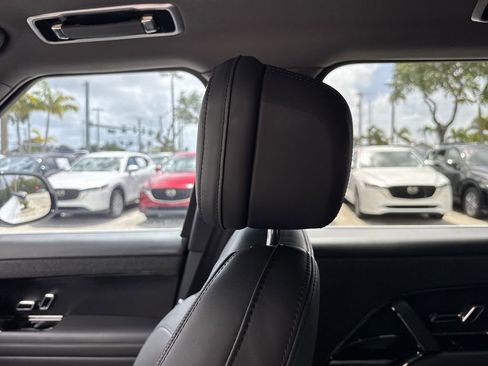 Used 2024 Land Rover Range Rover Sport Dynamic SE image 16