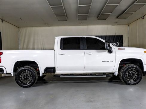 Used 2023 Chevrolet Silverado 2500 LT w/ Convenience Package image 6