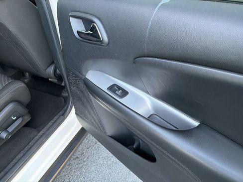 Used 2019 Dodge Journey SE FWD image 20
