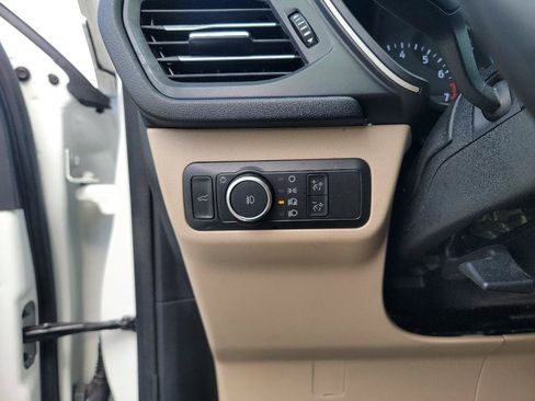 Used 2022 Ford Escape SEL FWD image 14