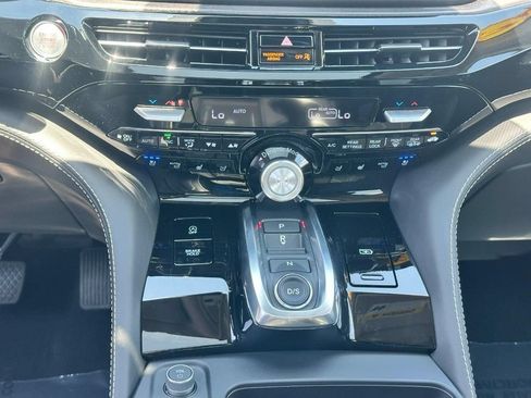 Certified 2026 Acura MDX SH-AWD w/ Advance Package image 19