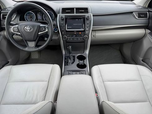 Certified 2016 Toyota Camry XLE w/ Moonroof Package image 20