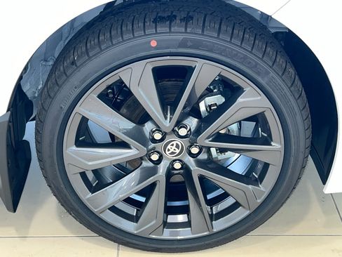 New 2026 Toyota Corolla SE w/ SE Package FWD image 4