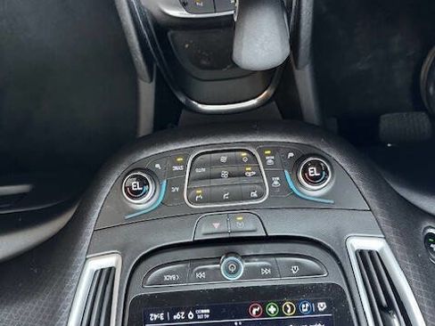 Used 2024 Chevrolet Malibu LT image 21