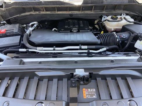 Used 2025 Chevrolet Silverado 1500 Custom AWD/4WD image 24