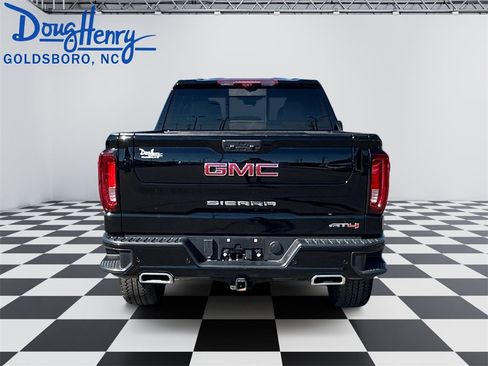 Used 2025 GMC Sierra 1500 AT4 w/ AT4 Premium Package image 4