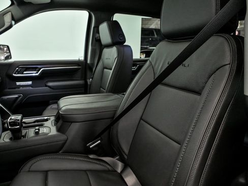 New 2026 GMC Sierra 1500 Denali w/ Denali Reserve Package image 9