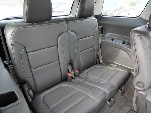 Used 2017 GMC Acadia SLT image 22