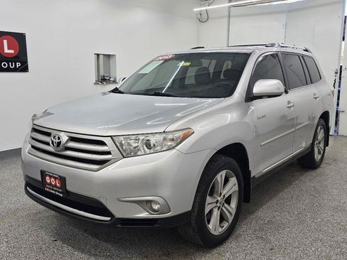 Used 2013 Toyota Highlander Limited FWD image 3