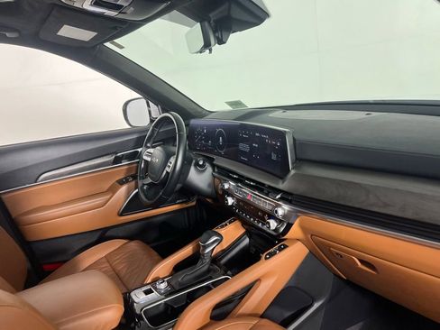 Used 2025 Kia Telluride SX Prestige X-Line image 35