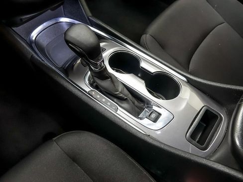 Used 2024 Chevrolet Malibu LT image 22