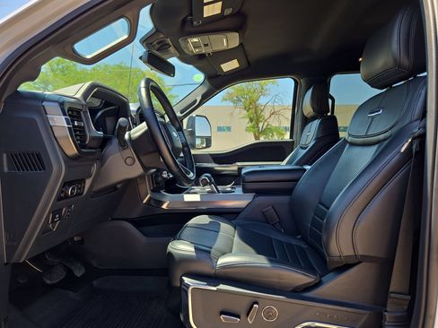Used 2025 Ford F150 Platinum AWD/4WD image 16