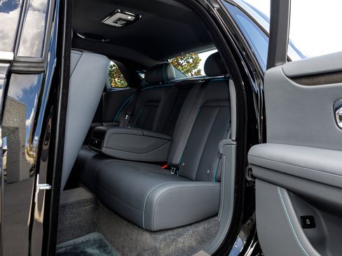 Certified 2023 Rolls-Royce Ghost Base image 32