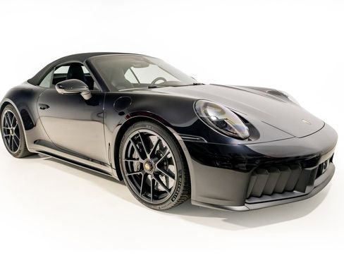 Used 2026 Porsche 911 Carrera 4 GTS image 11